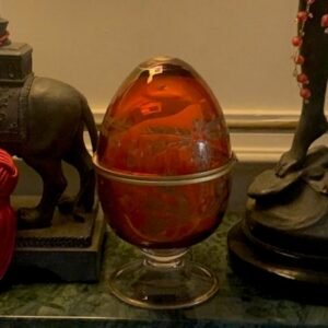 Gift 01: DECORATIVE EGG VASE