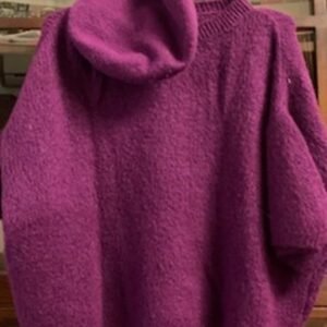 PULL 16 :PULL (36-38) AVEC BERET