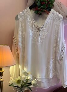 Top 04: Haute Hippie (36-38).